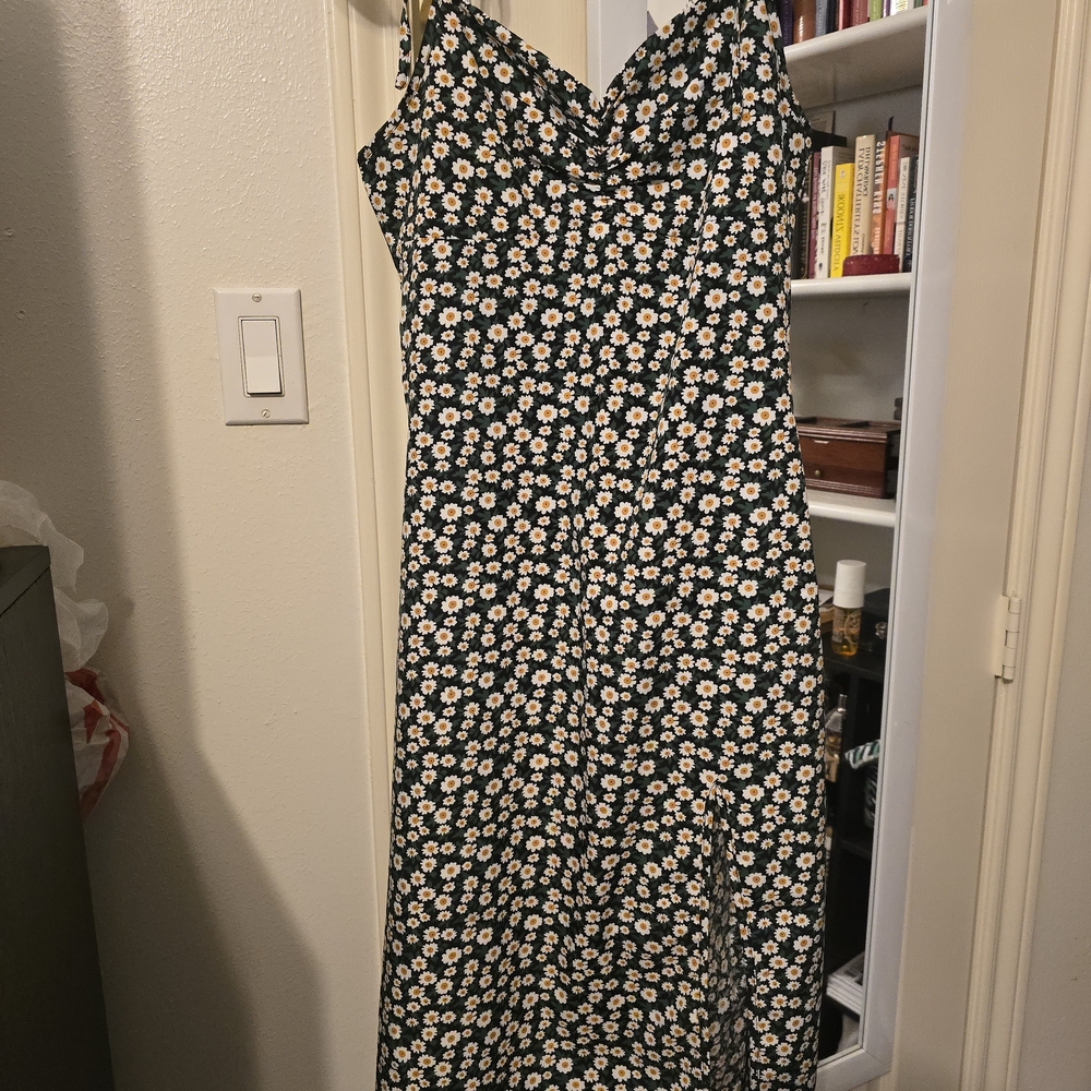 SHEIN Green and White Floral Maxi Dress